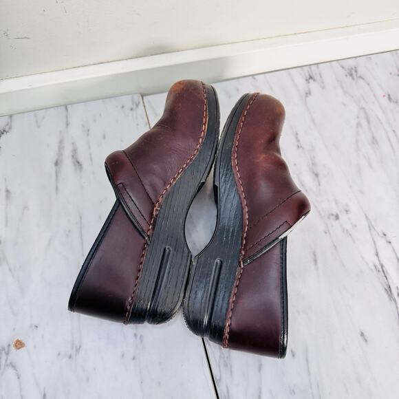 Dansko Burgundy Leather Professional Clogs Women’s Size 8.5/39 - Picture 7 of 10